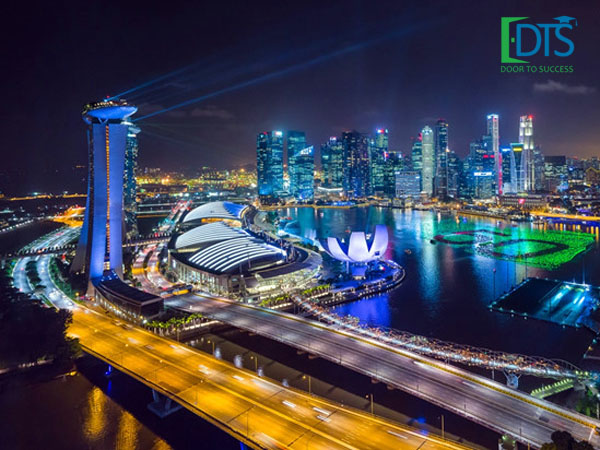 Singapore thu hút nhiều nhà đầu tư nhờ tốc độ phát triển mạnh mẽ ở nhiều lĩnh vực khác nhau.