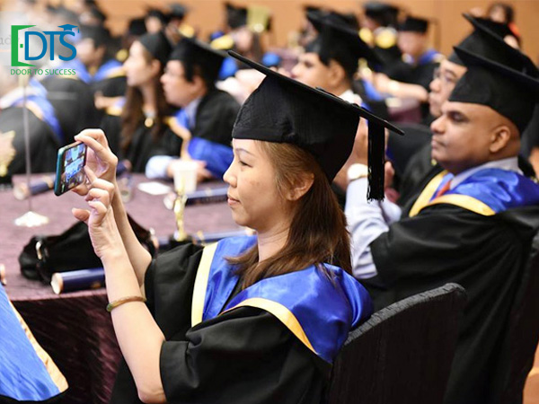 Học bổng du học Singapore 50% học phí tại Học viện Quốc tế AMITY